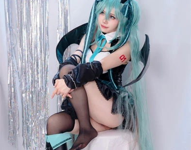 草莓羽衣 – 初音ミク：その細ネギ、折れちゃった？ [31P2V]