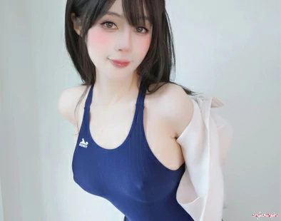 白银81 – 自撮り Vol.099 [162P19V]